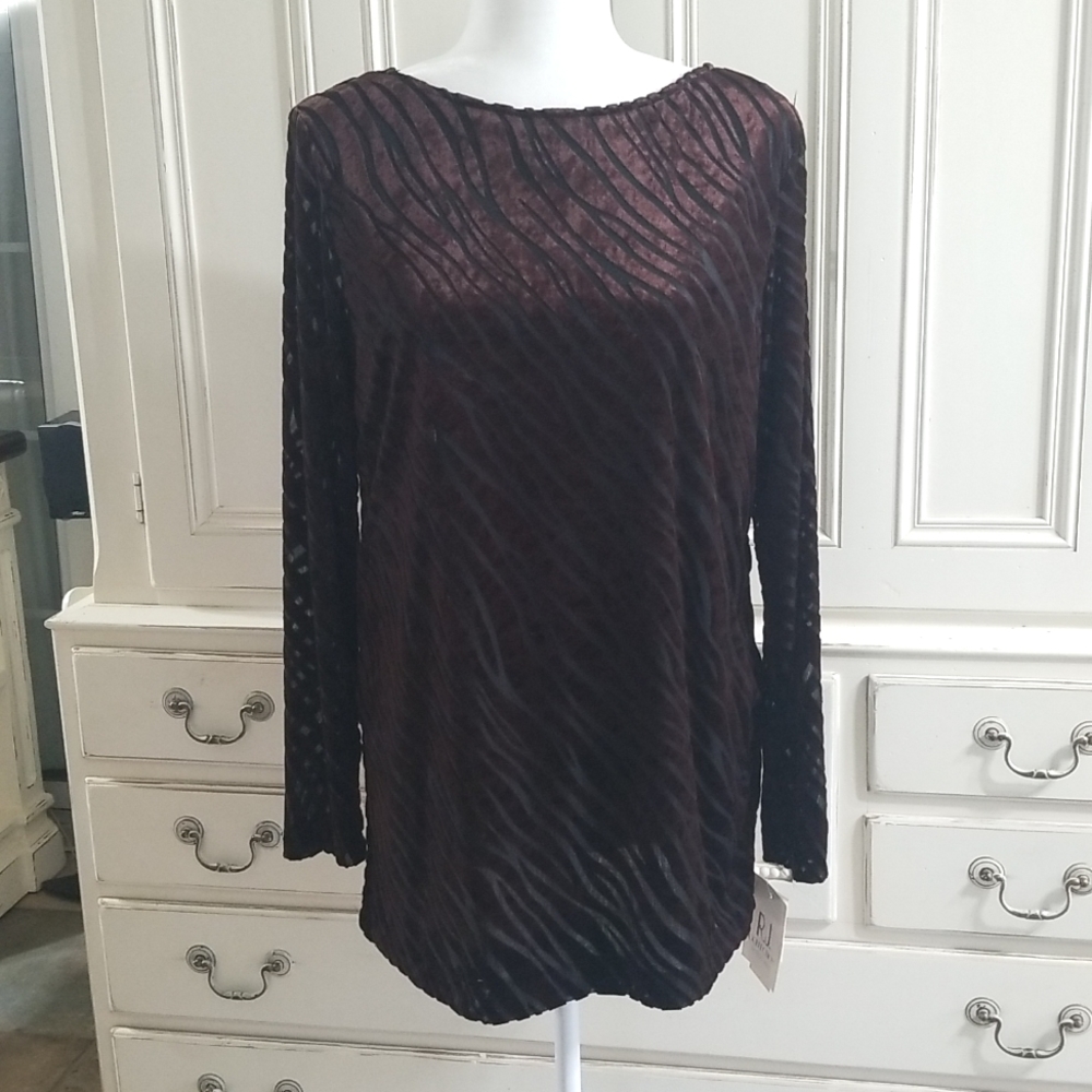 RJ Collection Long Sleeve Tunic Top